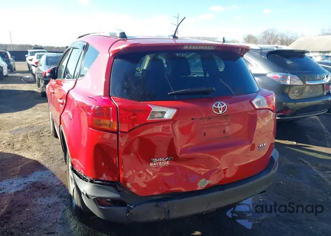 2015 Toyota Rav4 Xle из США, поврежденный, VIN JTMRFREV5FD126158